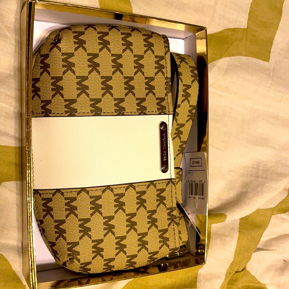 Michael kors logo belt bag